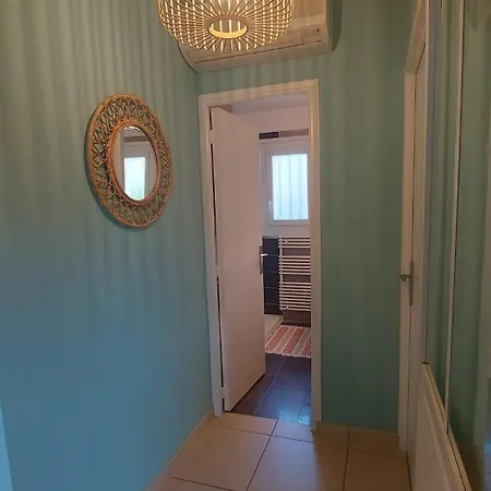 Rénové De 2 , Très Proche Du Centre Et Des Plages * Sanary-sur-Mer